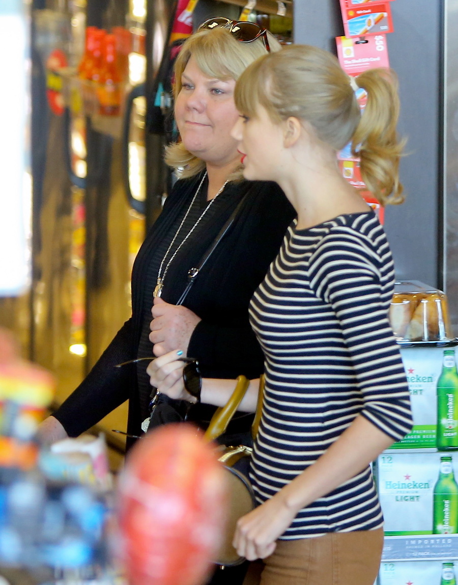 Taylor so svojou mamou