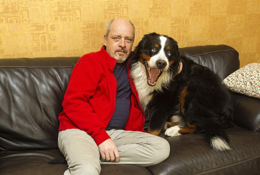 Pán a jeho pes: