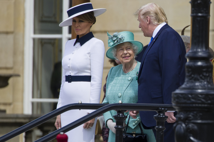 Kráľovná Alžbeta s Donaldom