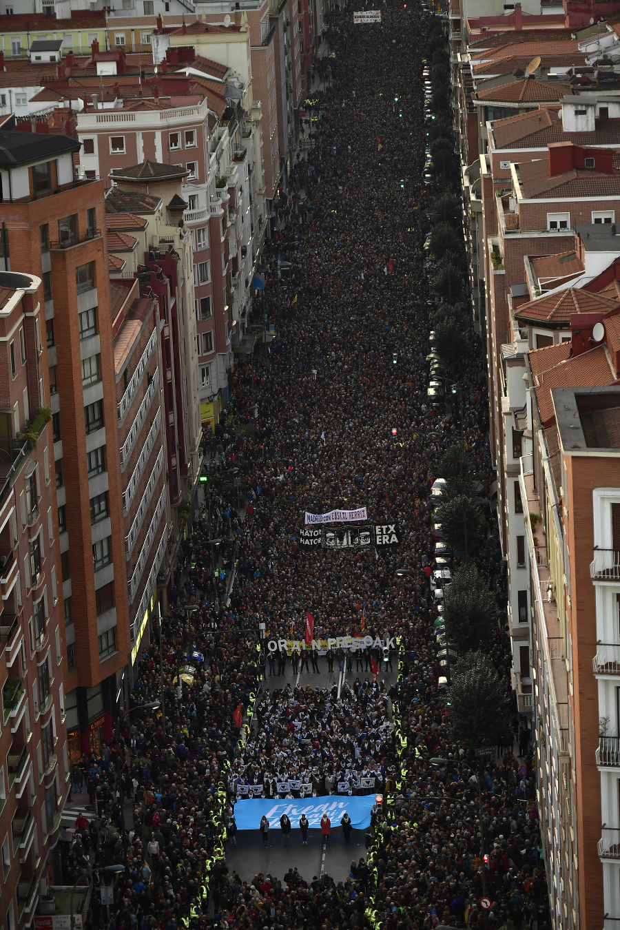 V Bilbau protestovali tisíce