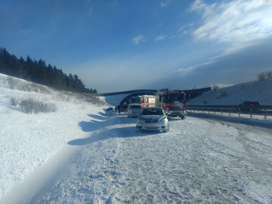 Hromadná nehoda medzi Spišským