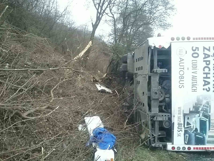 Autobus zatiaľ z nezistených