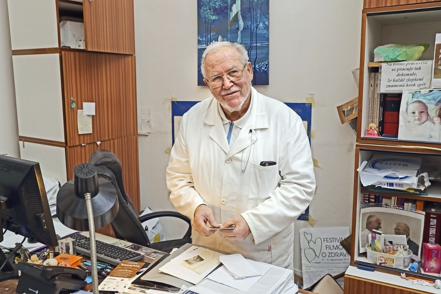 Známy odborník prežíva ťažké životné obdobie.