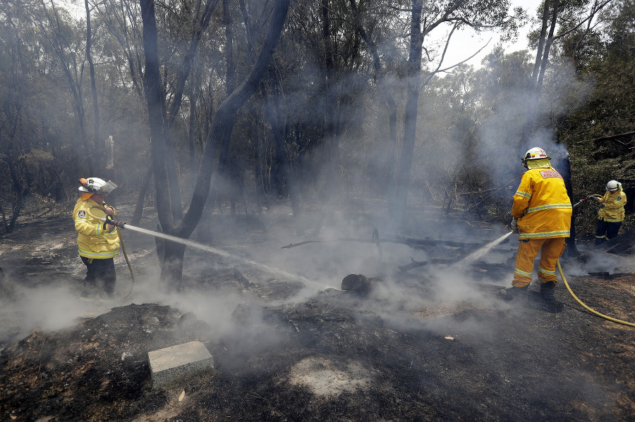Austráliu sužujú požiare už