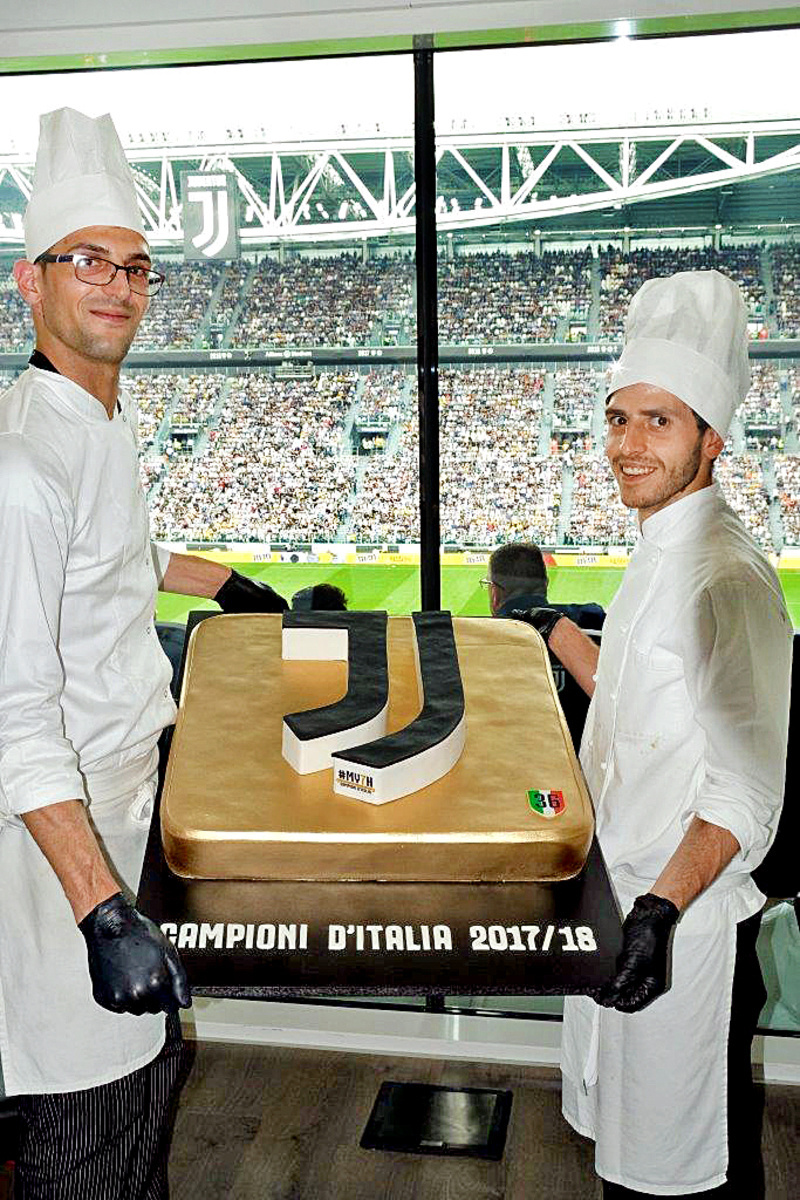 Okrem Juventusu robí torty