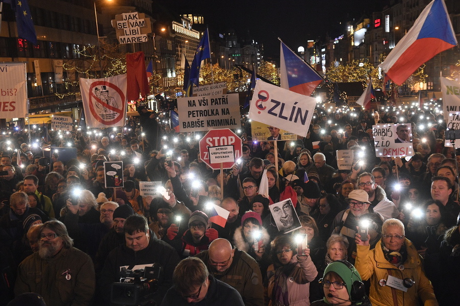 Babiš želanie protestujúcich ľudí nevyslyší.