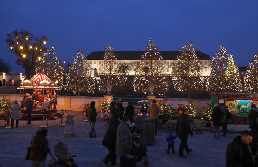 Vianočné trhy na zámku