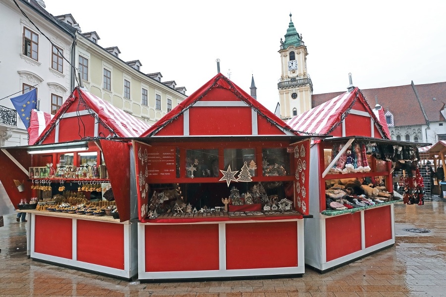 Vianočné trhy Bratislava.