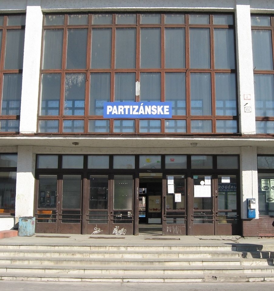 Železničná stanica v Partizánskom