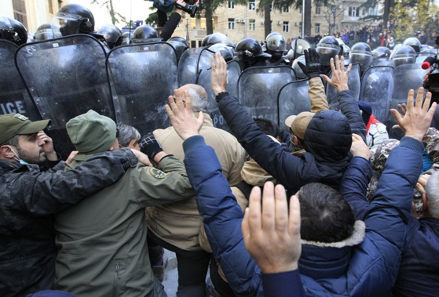 Demonštrácie v Gruzínsku boli