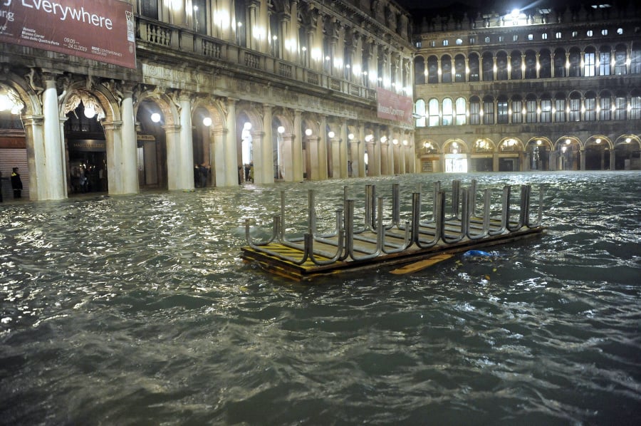 Benátky zasiahli povodne.