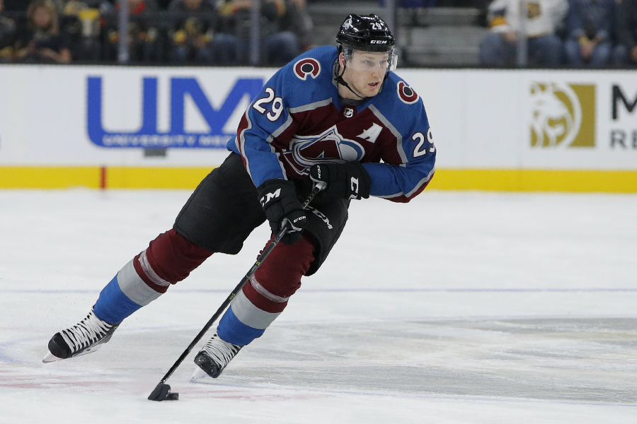 Nathan MacKinnon vyrovnal rekord