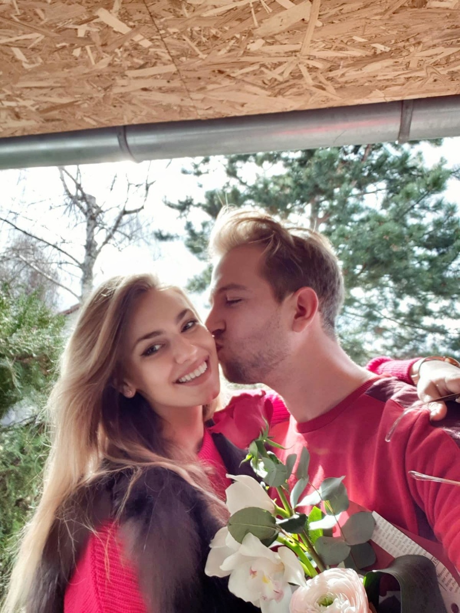 Samo Tomeček s priateľkou Sophie