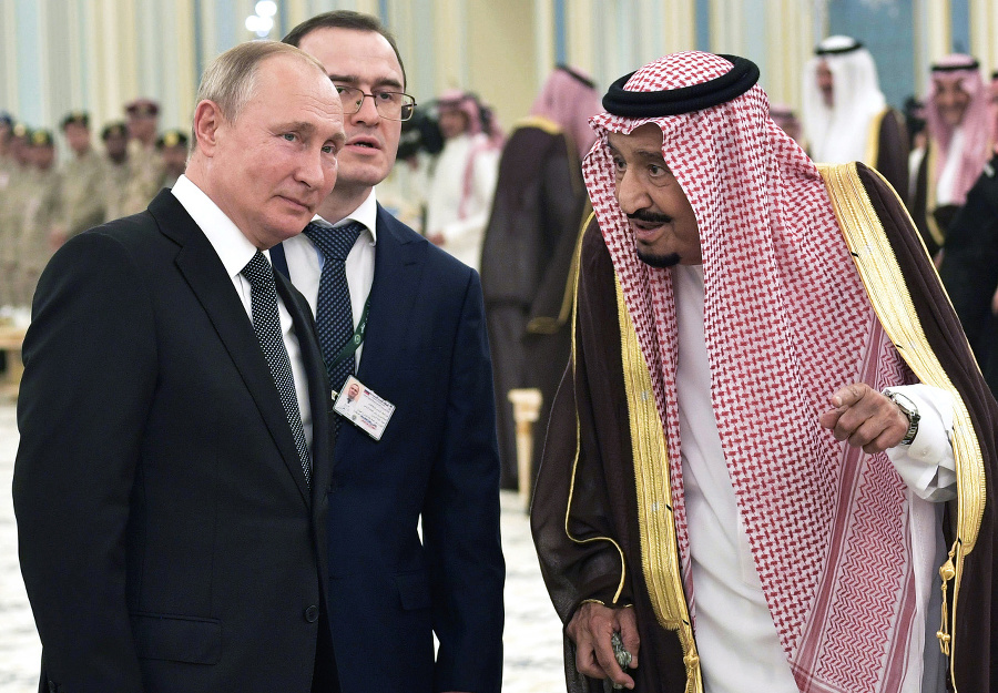Ruský prezident Vladimir Putin so saudskoarabským kráľom Salmánom
