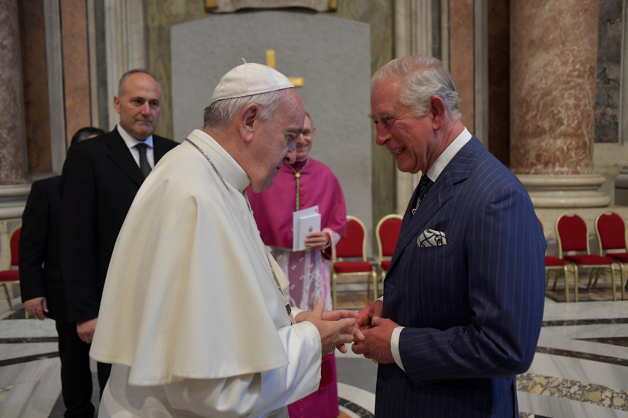 Princ Charles a pápež