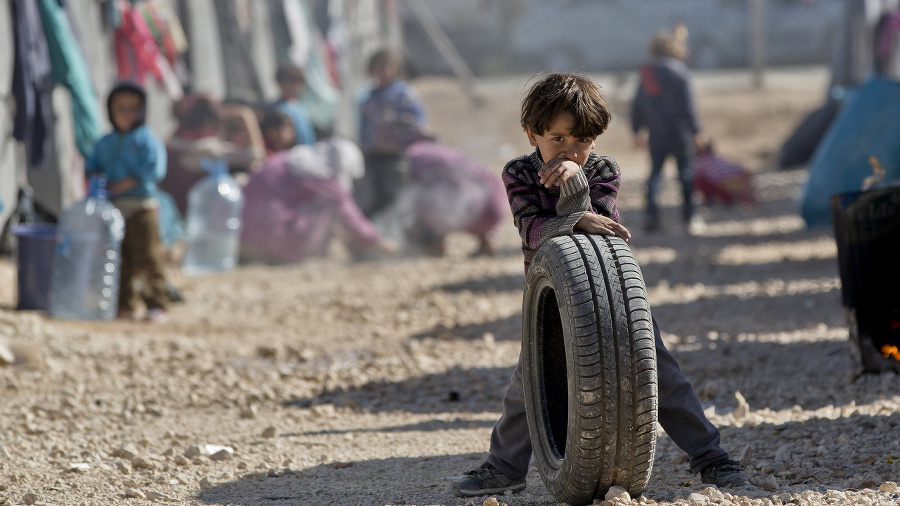 Sýrsky chlapček v utečeneckom