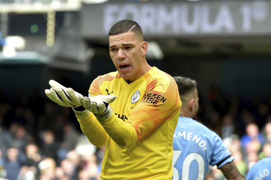 Brankár City Ederson.