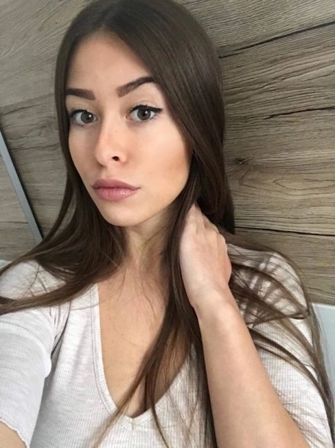 Nina Veľká, 18 rokov,