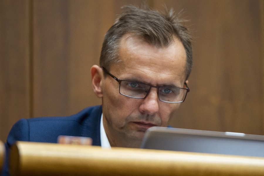 Poslanci NR SR nezvolili Ľubomíra Galka (SaS) za podpredsedu parlamentu.