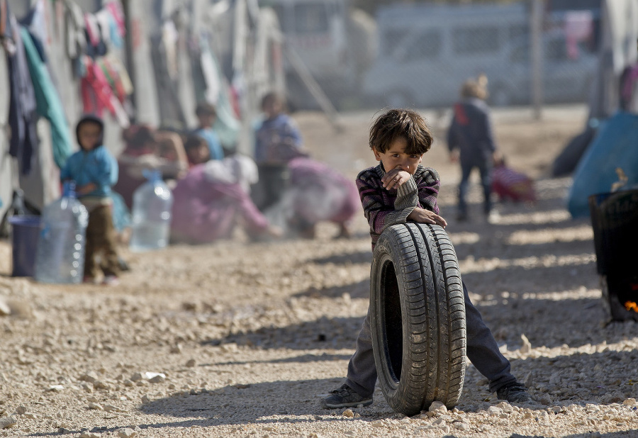 Sýrsky chlapček v utečeneckom
