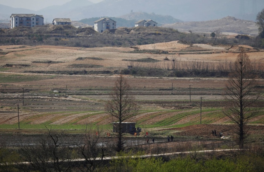 V severokórejskom poľnohospodárstve chýba