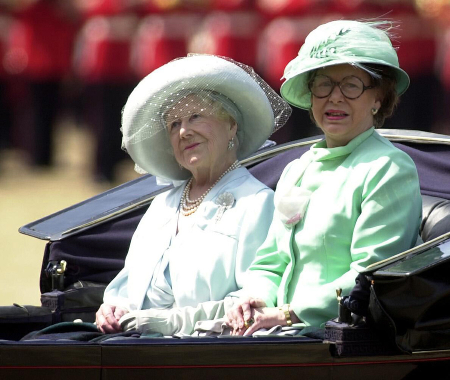 Britská princezná Margaret (vpravo)
