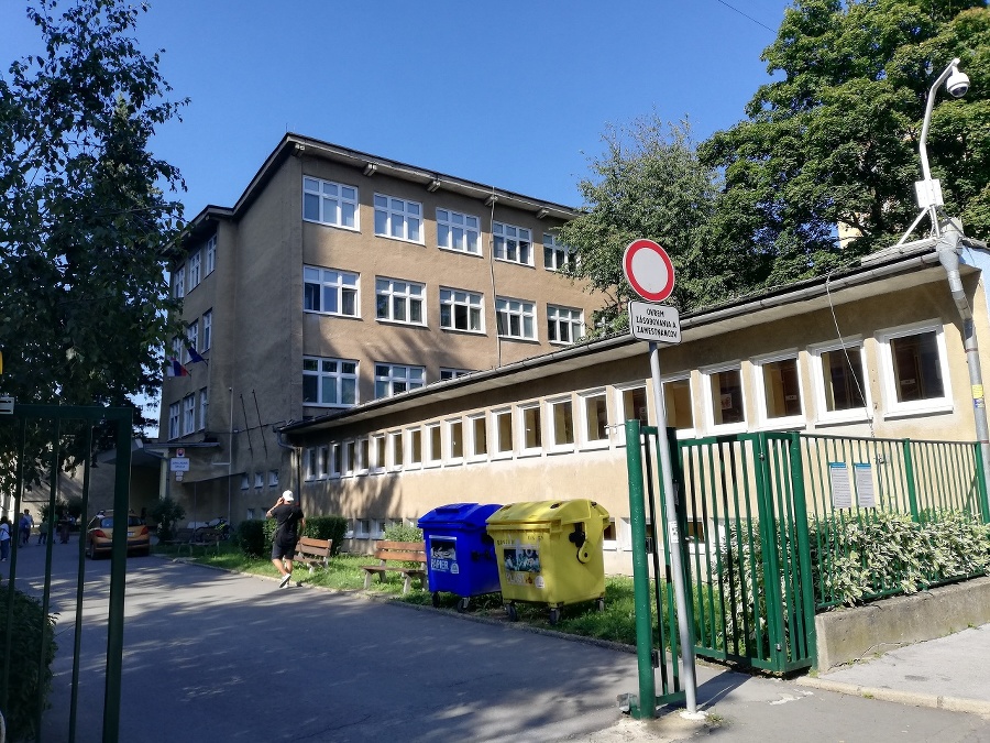 Košice - ZŠ, Hroncova 23