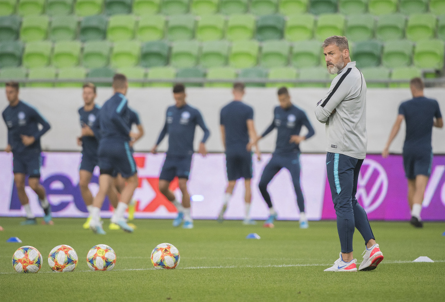 Tréning slovenských futbalistov pred pondelňajším kvalifikačným zápasom E-skupiny na EURO 2020 Maďarsko - Slovensko v Budapešti.