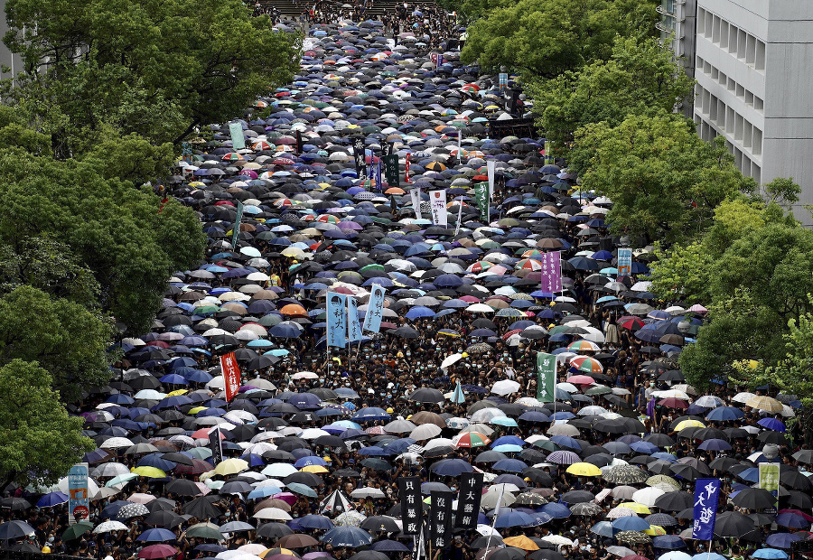 Protest počas prvého školského