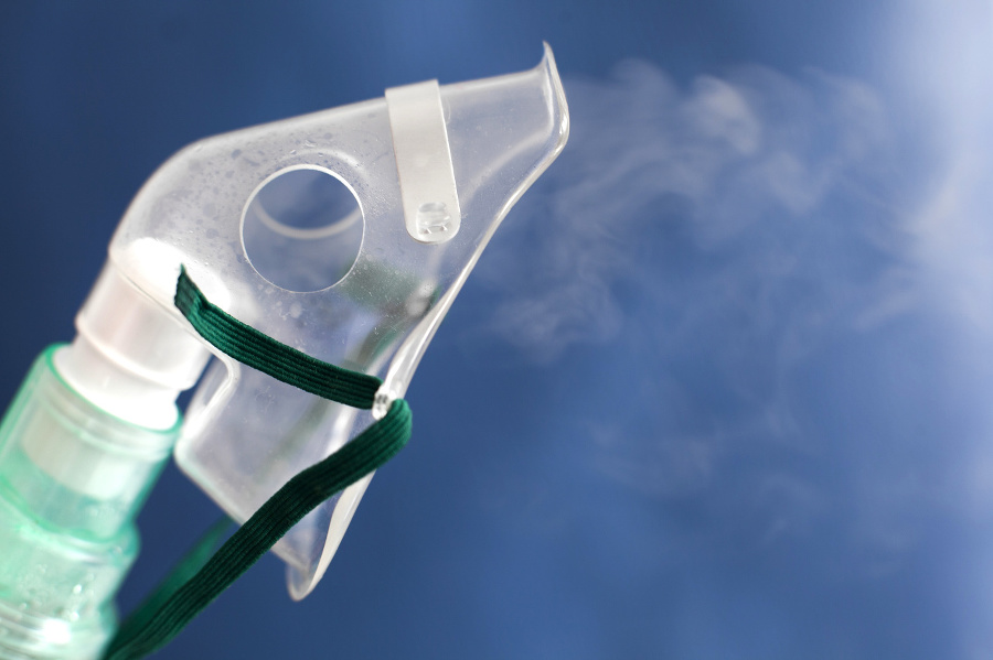 Oxygen inhalation mask for