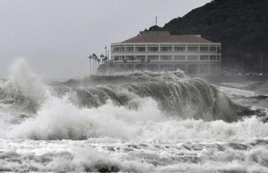 Vlny počas silnej búrky