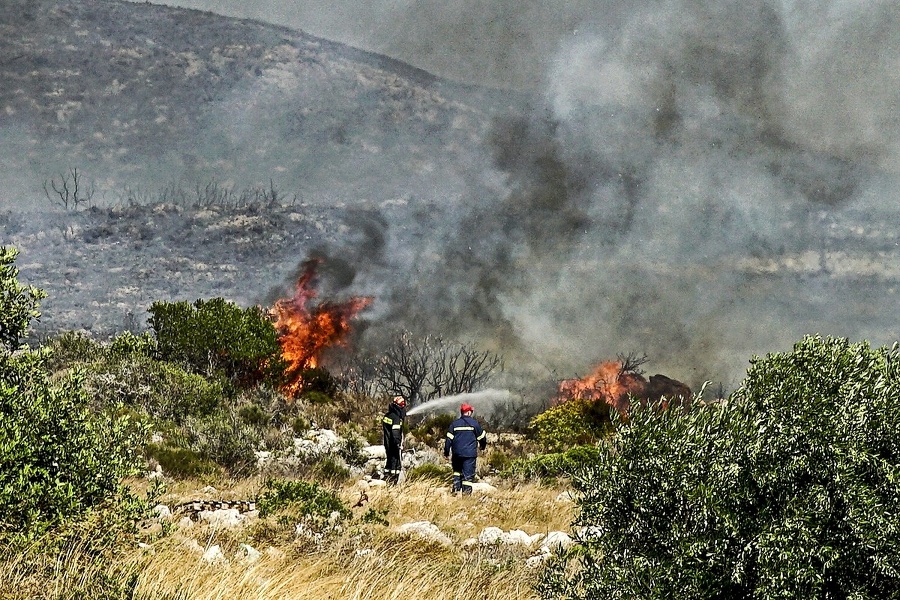 Ostrov Elafonisos: Plamene zničili
