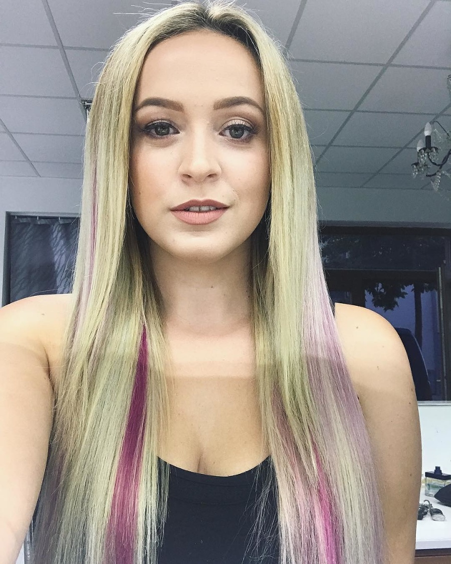 Dominika s vlasmi experimenuje už dlhšie.