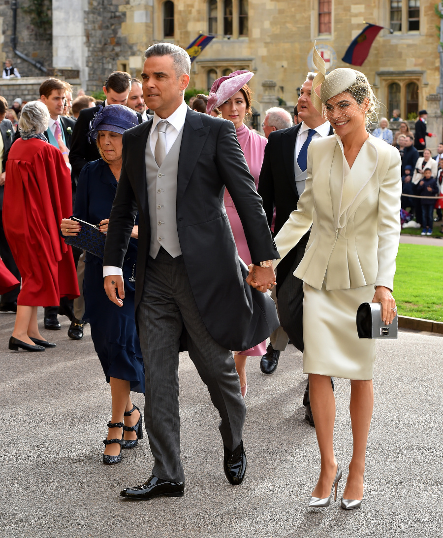 Robbie Williams (44) s manželkou Aydou (39)