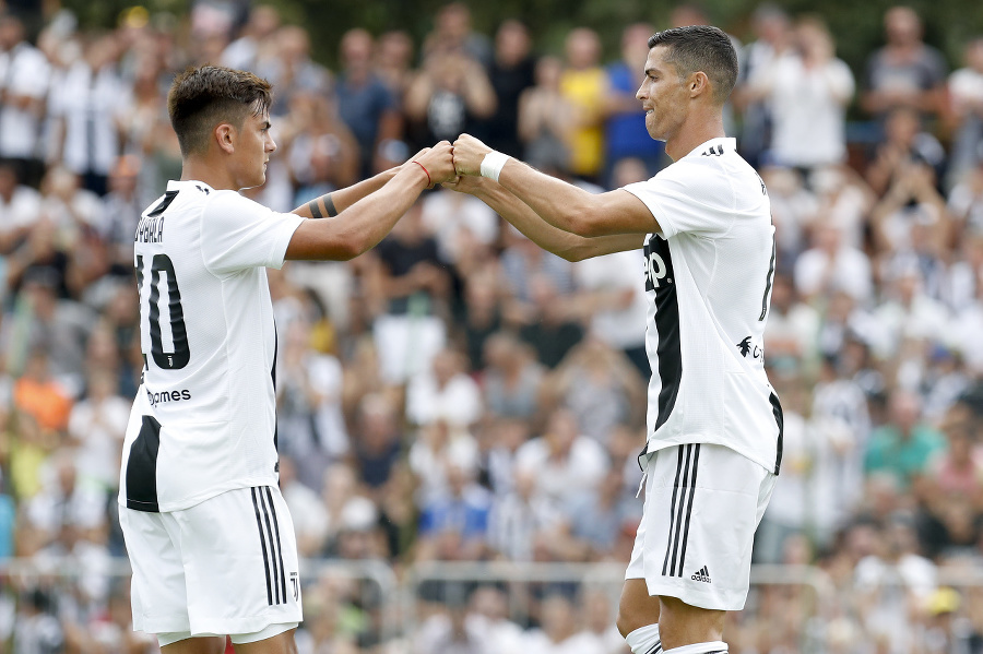 Cristiano Ronaldo (vpravo) a