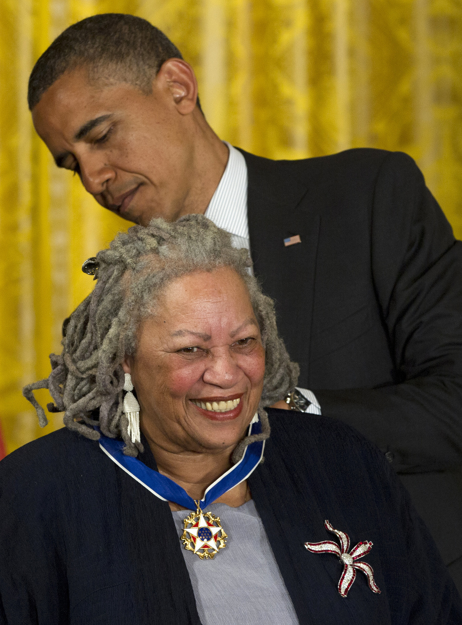 2012: Toni Morrisonová dostáva