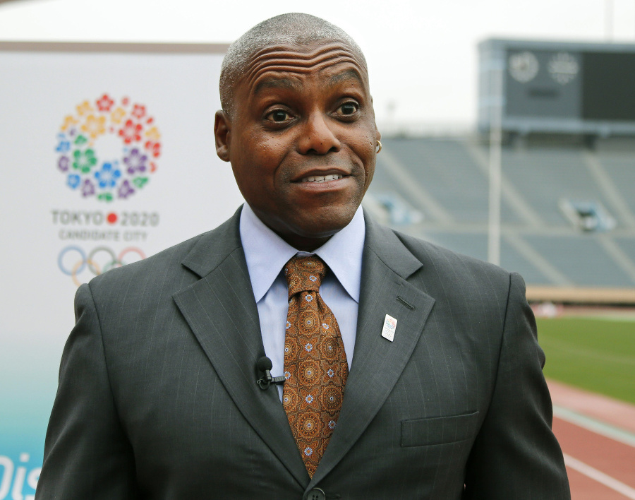 Carl Lewis.