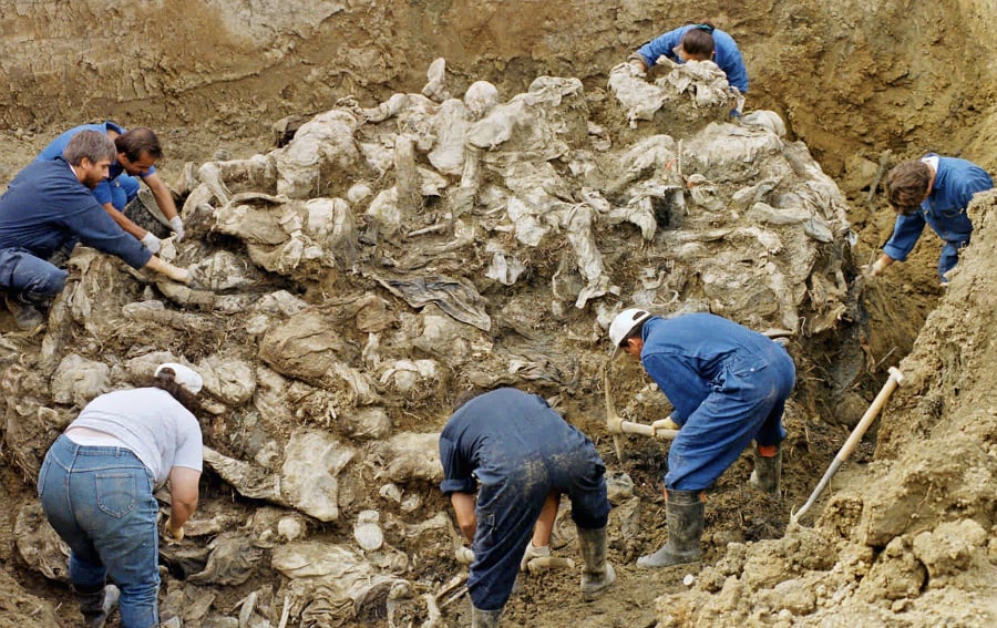 V Srebrenici povraždili okolo