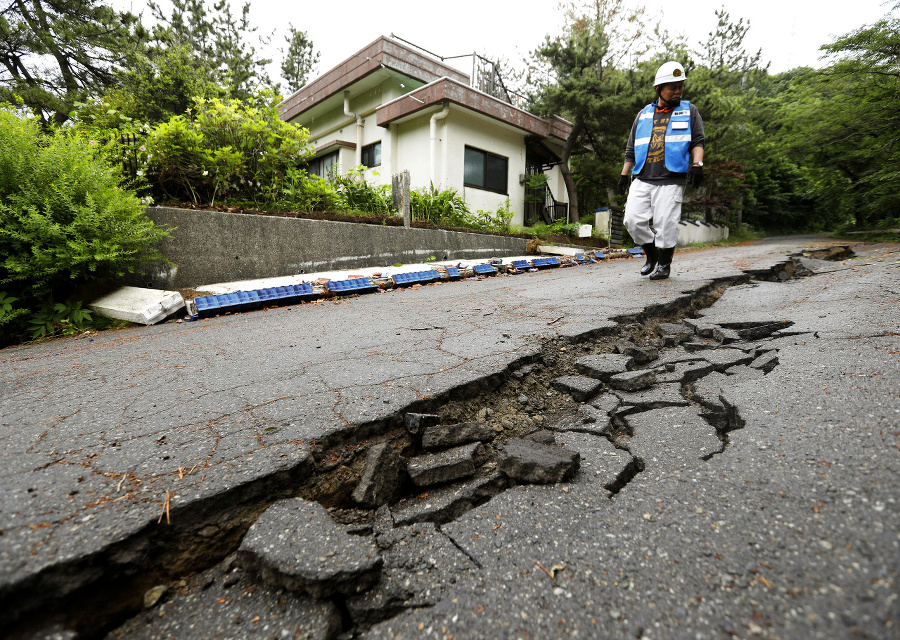 Japonsko zasiahlo silné zemetrasenie.