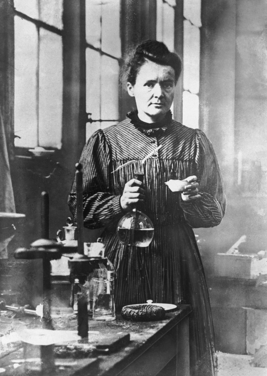 Marie Curie († 67)