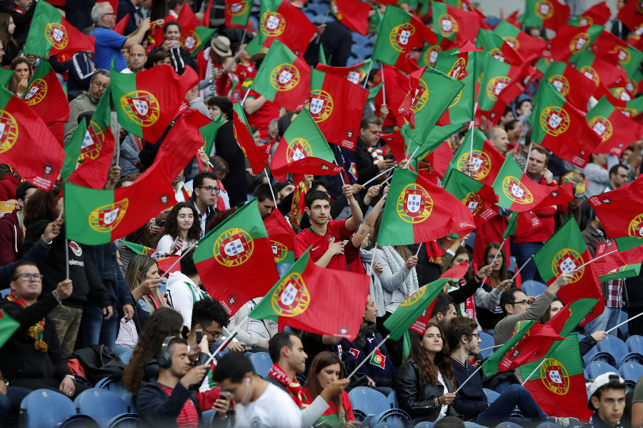 Fanúšikovia Portugalska. 