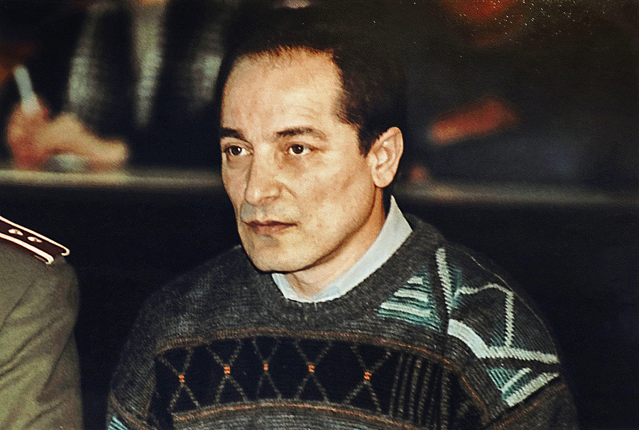 4. marec 1992: Surová