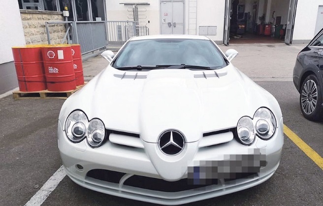 Řepkov Mercedes Benz SLR