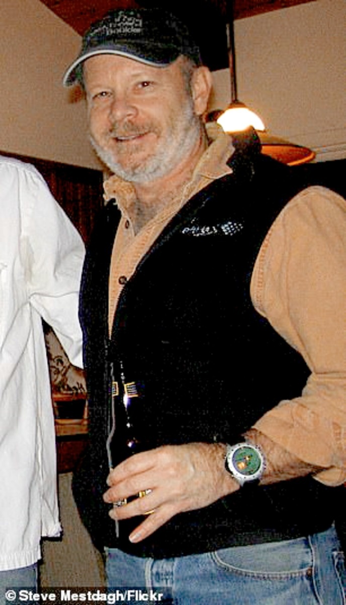 Jedenástou obeťou je Christopher Kulish († 62).