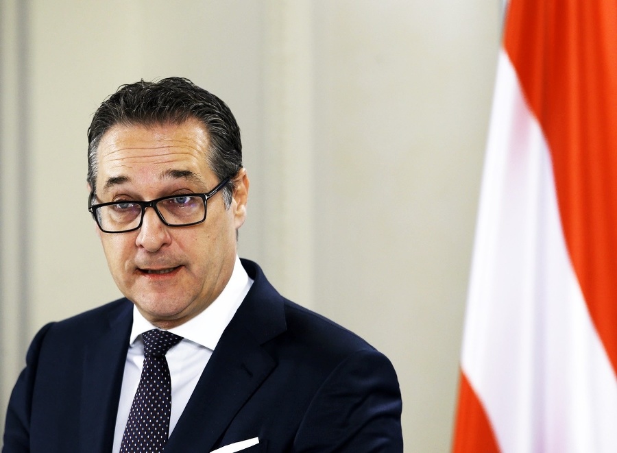 Vicekancelár Strache: Okamžite rezignoval