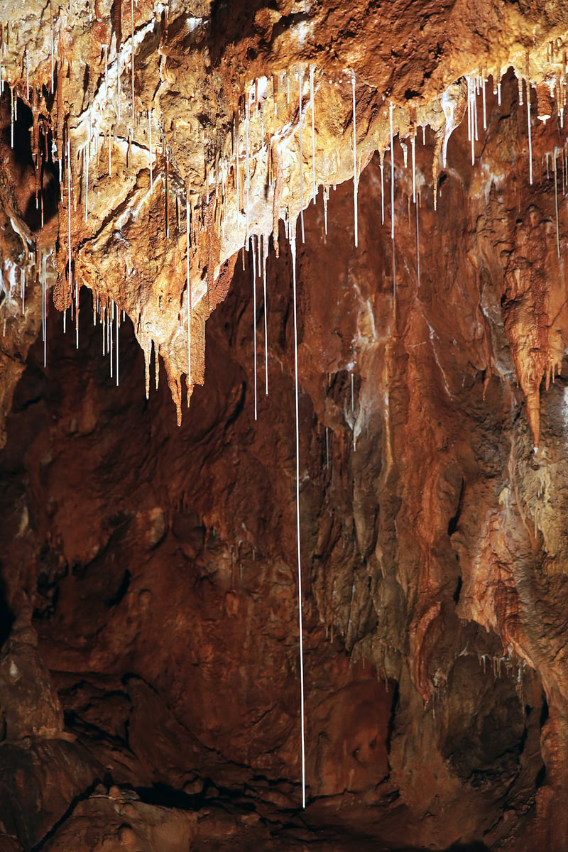 Unikát: Niektoré rúrkovité stalaktity