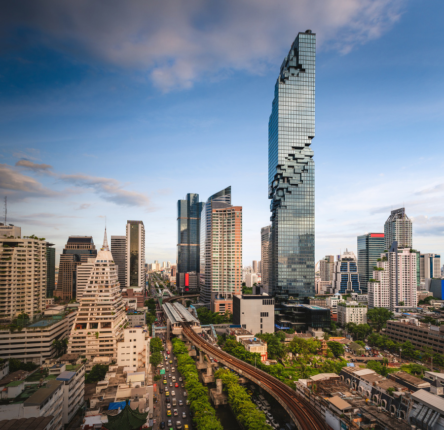 Bangkok, mrakodrap MahaNakhon