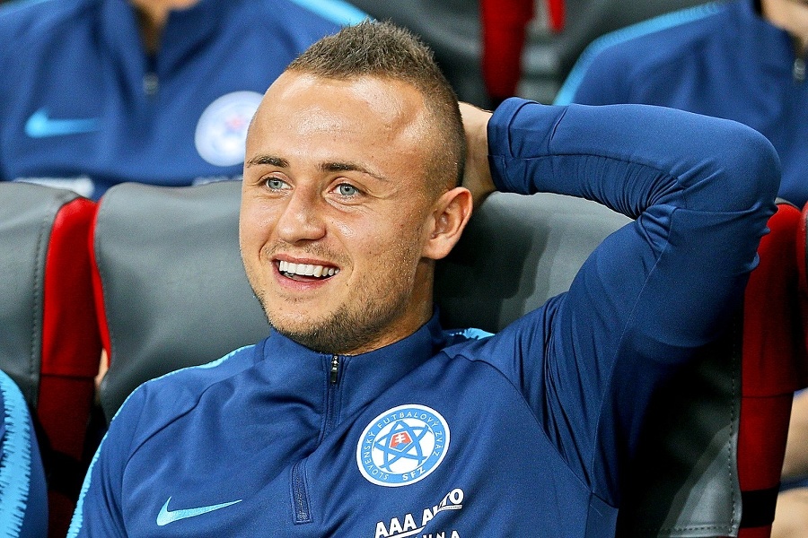 Lobotku už nezaujíma len futbal.