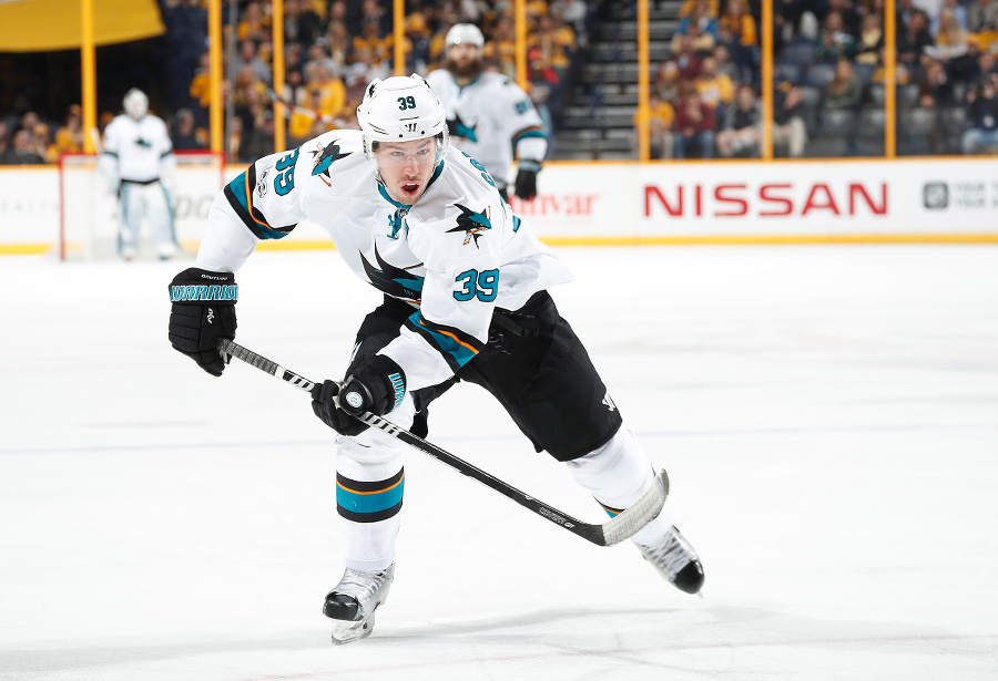 Logan Couture hral play
