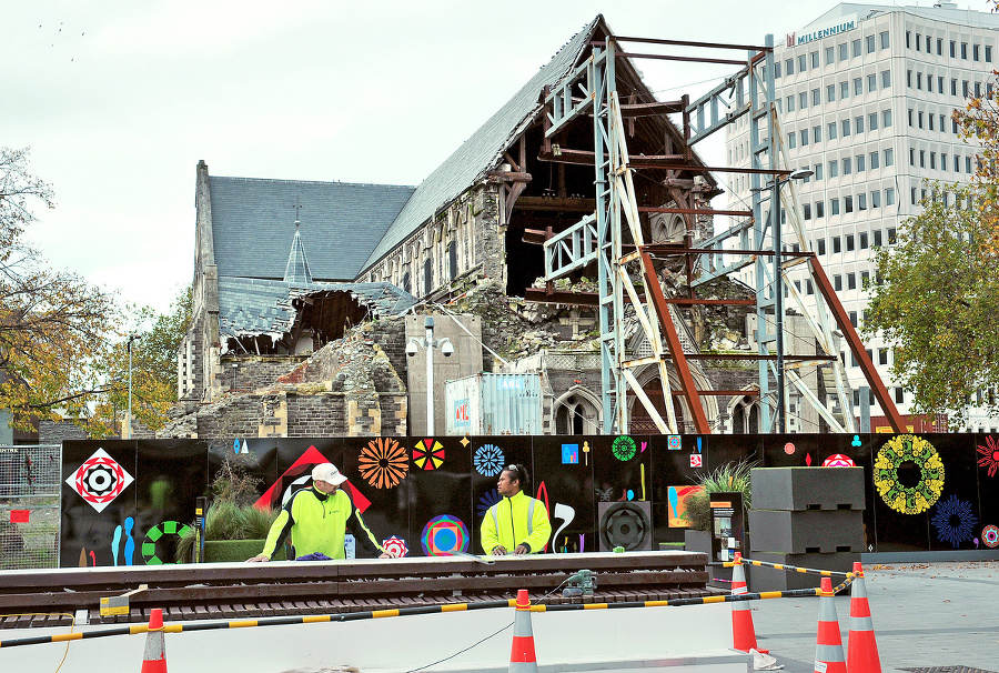 Katedrálu v Christchurch poškodilo